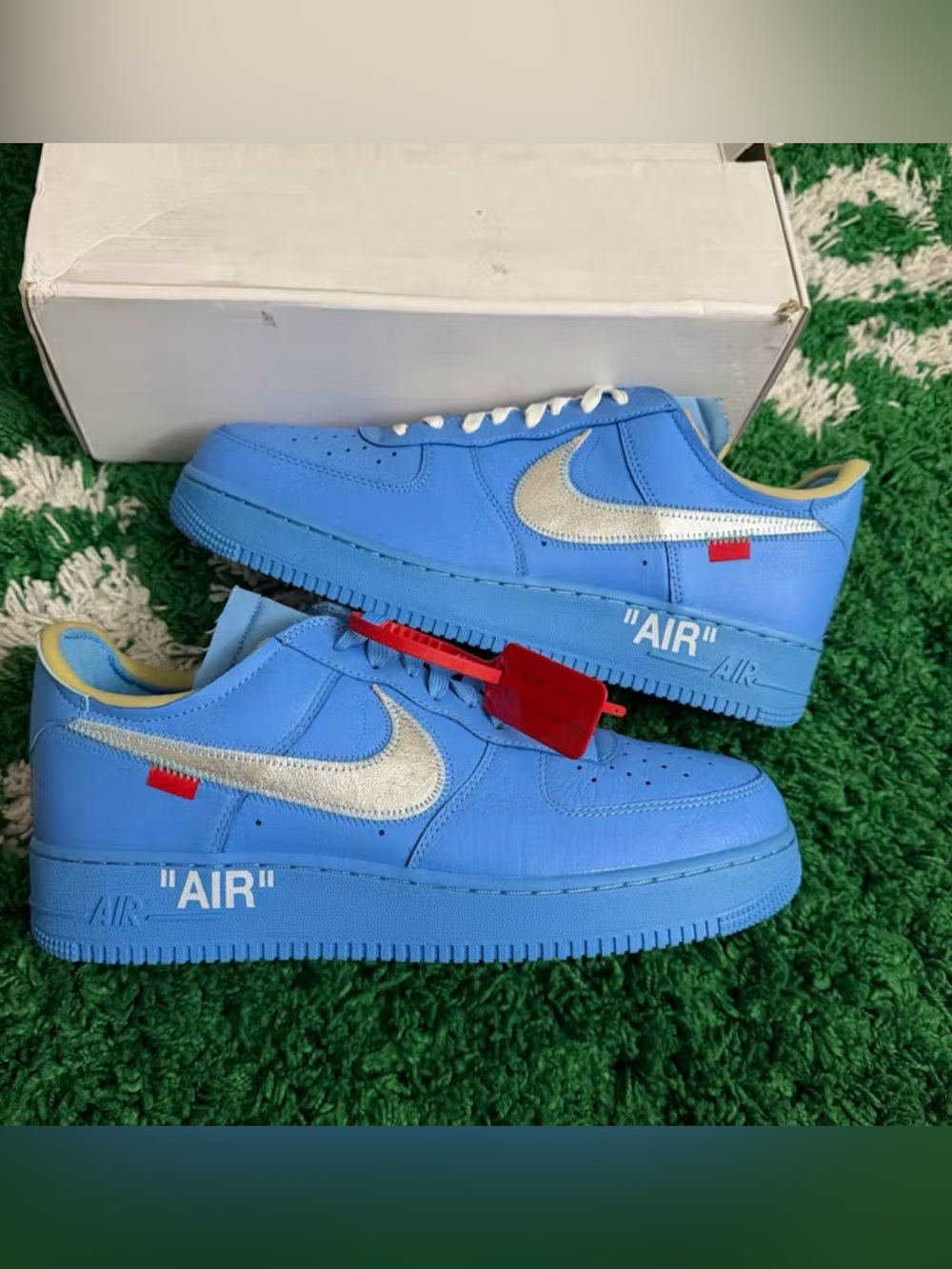 Off-White Men’s Low-Top Sneakers in Blue with Silver Swoosh